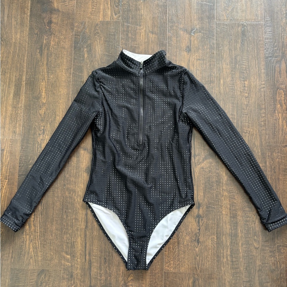 Black Long Sleeve Zip-Up Swimsuit - Picture 6 of 6